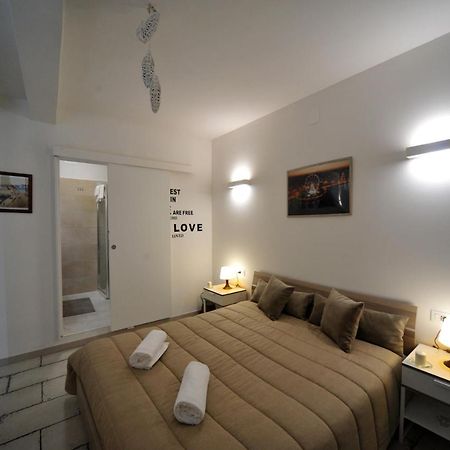 Pietra Bianca Appartment Bari Eksteriør bilde