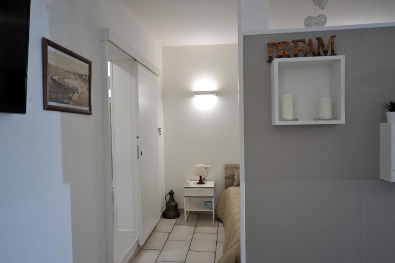 Pietra Bianca Appartment Bari Eksteriør bilde