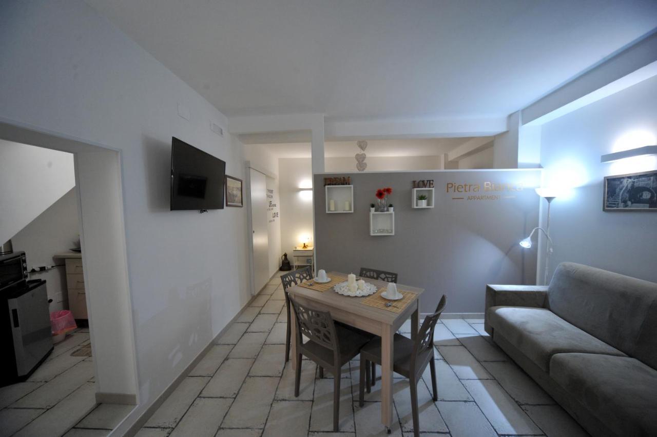 Pietra Bianca Appartment Bari Eksteriør bilde